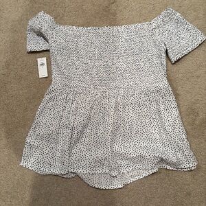 Old navy off the shoulder blouse